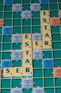 Scrabble game with Spanish words ser and estar